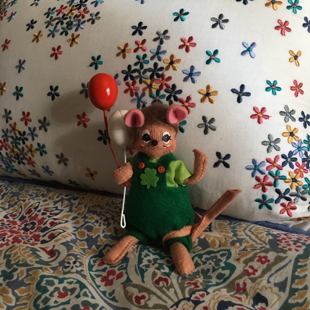 Annalee 2013 NWT St.Patricks Day Mouse w/Balloons